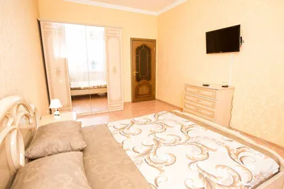 Трехкомнатная квартира в центре на Соборной возле Цирка — xl.webp