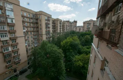 Квартира рядом с домом Брежнева — sm.webp