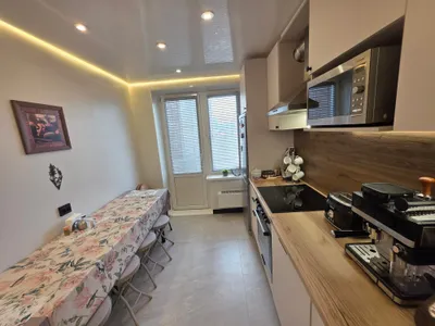 В историческом центре Москвы, в 1 минуте пешком от метро Полянка — sm.webp