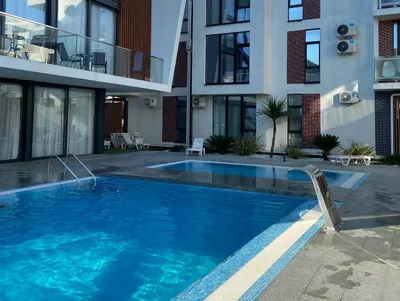 1 ком c тёплым бассейном Green Palace — sm.webp