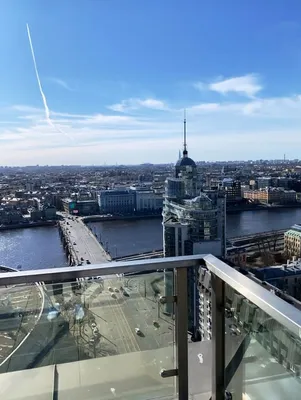 Квартира с видом на Смольный собор — xl.webp