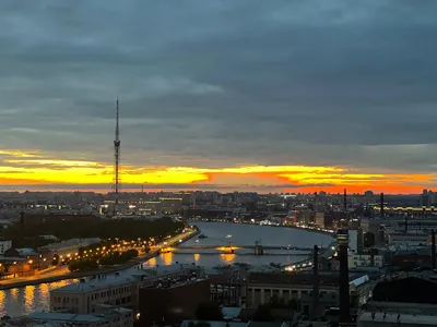 Квартира с видом на Смольный собор — sm.webp