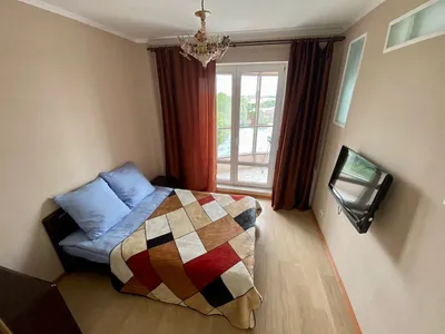 Квартира с видом на Смольный собор — xl.webp