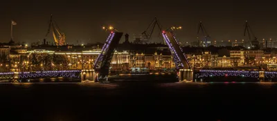 2-комнатная квартира с видом на Петропавловский собор  — sm.webp
