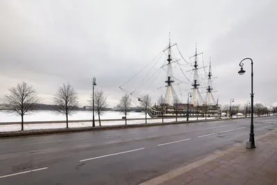 1-комнатная квартира в центре города с видом на Неву — sm.webp