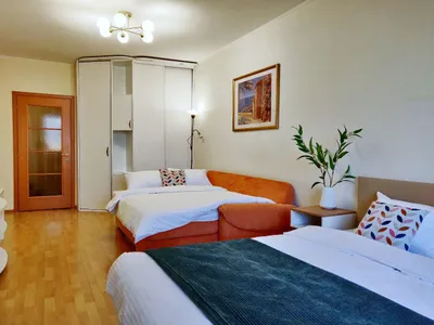 Квартира с большой кроватью и рабочим столом в 3 минутах пешком от метро — sm.webp