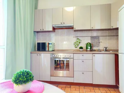 Квартира с большой кроватью и рабочим столом в 3 минутах пешком от метро — xl.webp