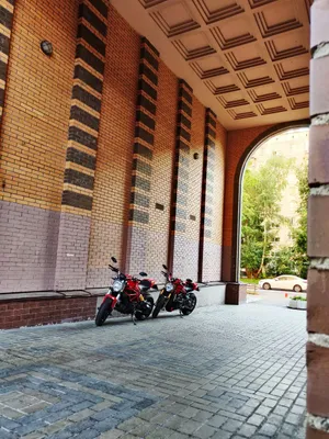 Квартира с большой кроватью и рабочим столом в 3 минутах пешком от метро — sm.webp