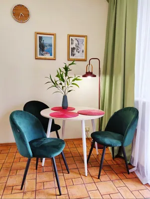 Квартира с большой кроватью и рабочим столом в 3 минутах пешком от метро — sm.webp