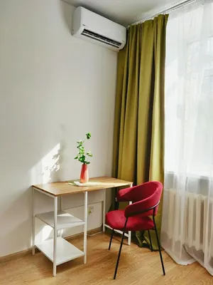 2 минуты пешком до метро, 2 изолированные спальни, рабочий стол — sm.webp