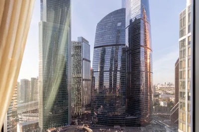 Апартамент с фантастическим видом на Сити — sm.webp