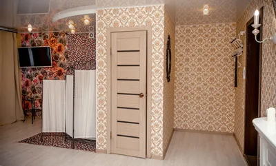 Люкс с джакузи, камином и огромной кроватью — sm.webp