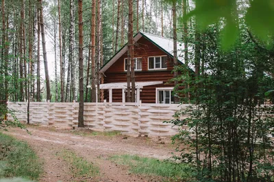 Дом у реки — sm.webp