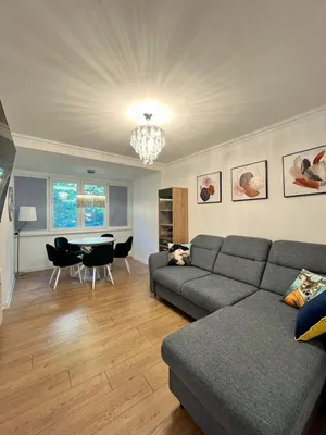 Светлая квартира с видом на море — sm.webp