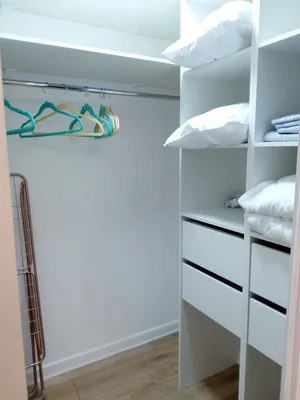 Светлая квартира с видом на море — xl.webp