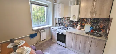 Квартира в центре Краснодара парковка перед домом — xl.webp