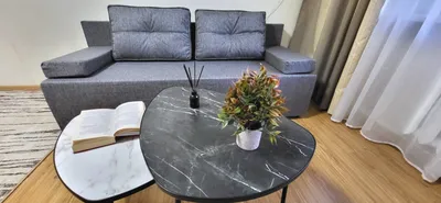 Квартира в центре Краснодара парковка перед домом — xl.webp