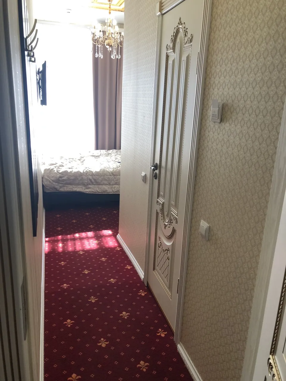 GRAND APARTMENT’s KRON 23 — xl.webp