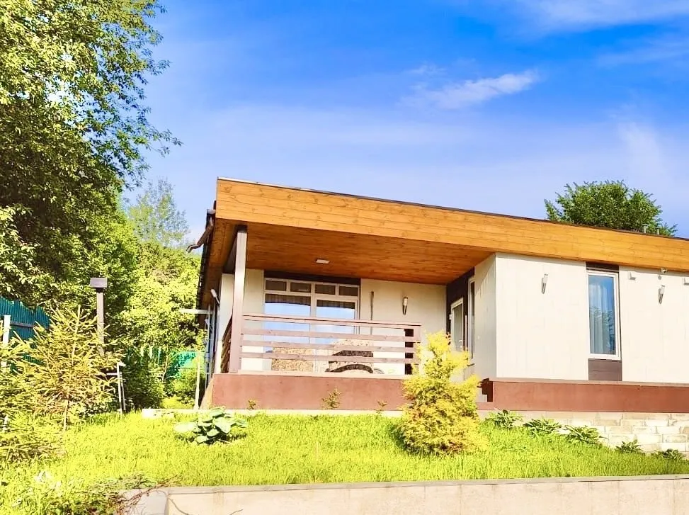 Одноэтажный Дом №1 в Гостевом доме «дИНИНО» — xl.webp