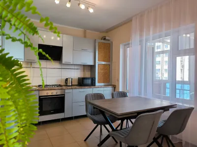 У пляжа на 5 спальных мест в современном комплексе — sm.webp