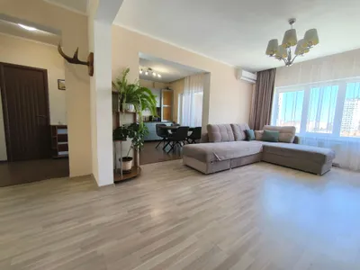 У пляжа на 5 спальных мест в современном комплексе — sm.webp