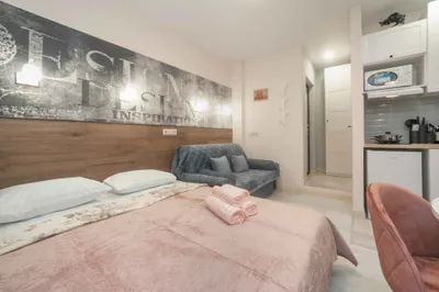 Студи на Бауманской — sm.webp