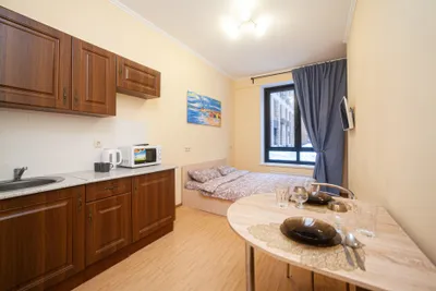 Светлая студия с большими окнами — sm.webp