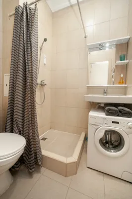 Светлая студия с большими окнами — xl.webp