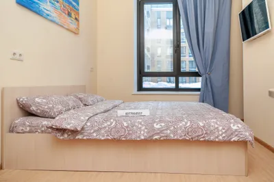 Светлая студия с большими окнами — xl.webp