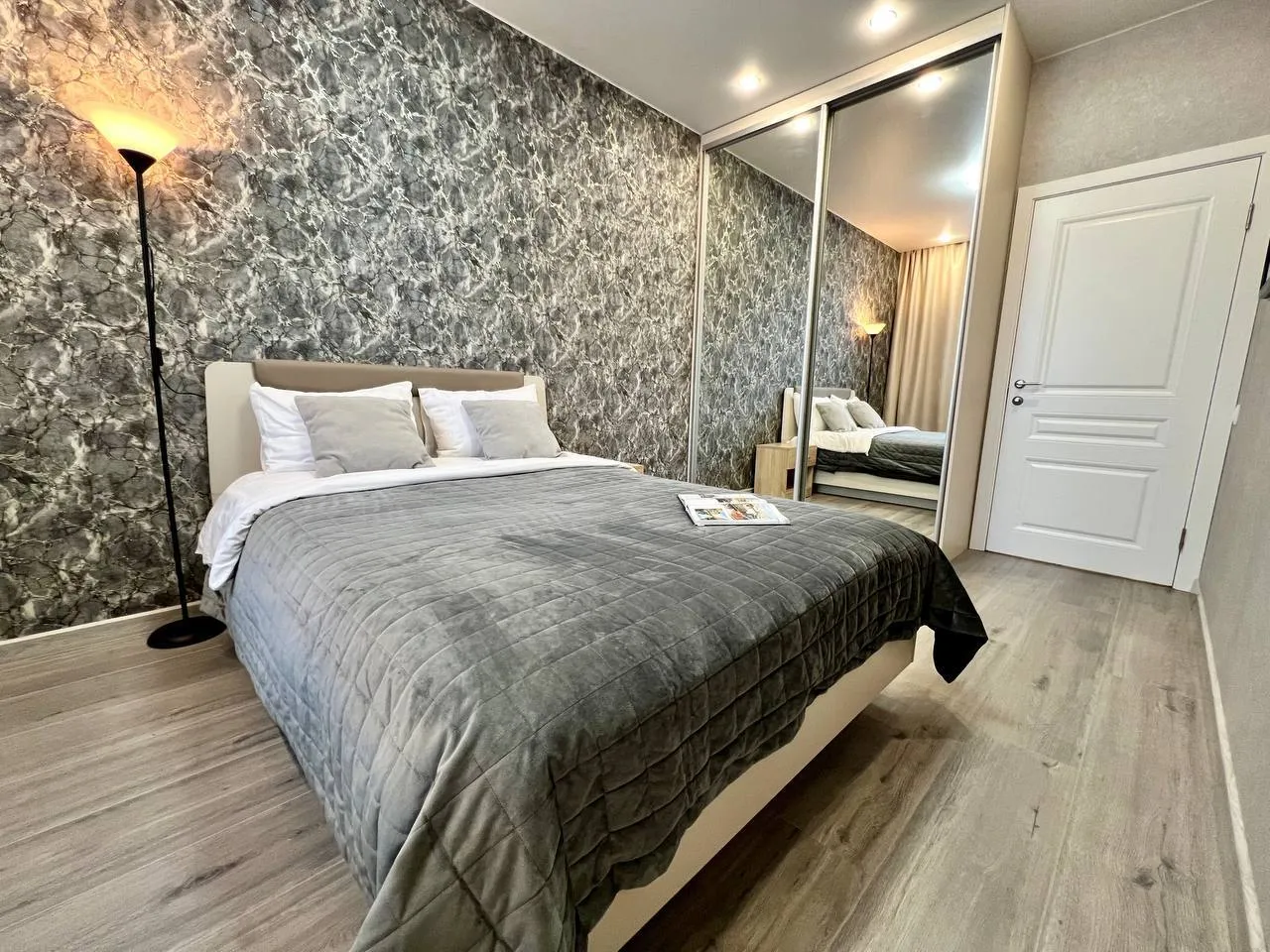 Современные апартаменты — xl.webp