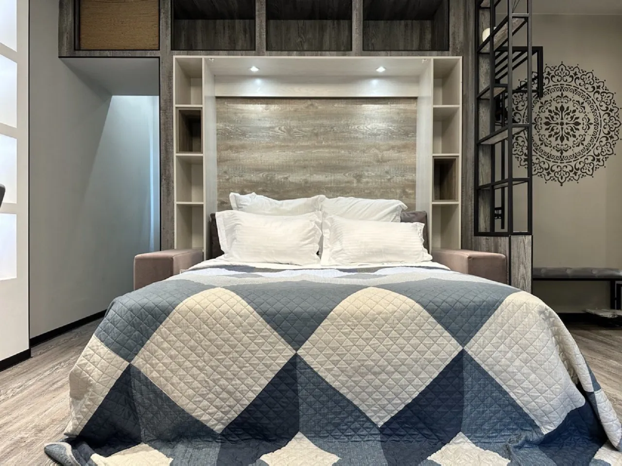 Апартаменты рядом с НГУ, ЦНМТ. Дизайнерский ремонт — xl.webp