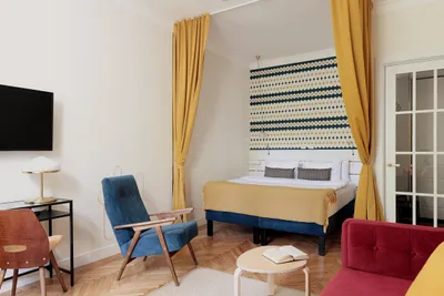 BMrent_apartments Атмосферная квартира в стиле mid century — sm.webp