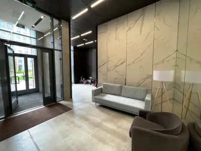 Современная новая квартира у Мещерского парка — sm.webp