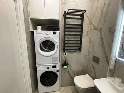 Современная новая квартира у Мещерского парка — sm.webp