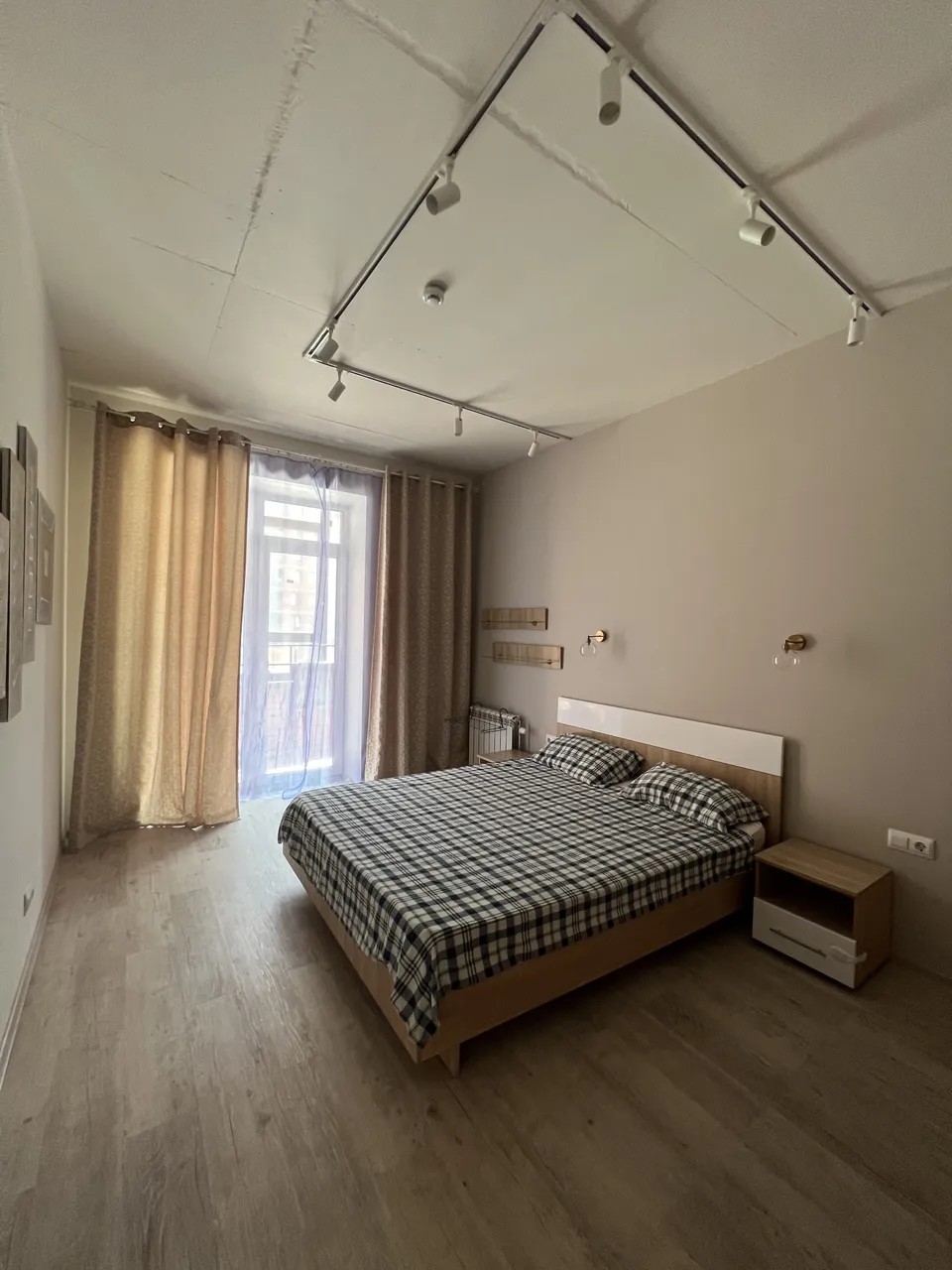 АПАРТАМЕНТЫ НА НАБЕРЕЖНОЙ — xl.webp