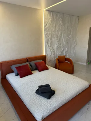 АПАРТАМЕНТЫ НА НАБЕРЕЖНОЙ — sm.webp