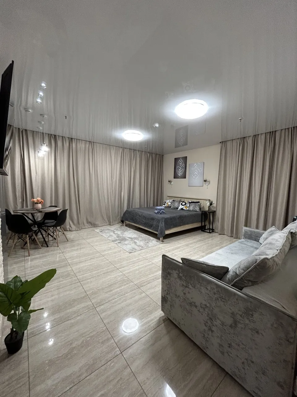 АПАРТАМЕНТЫ НА НАБЕРЕЖНОЙ — xl.webp