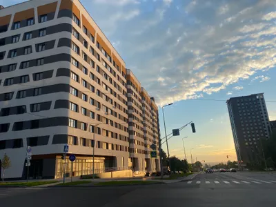 Лайнер на ул.Максима Горького — xl.webp