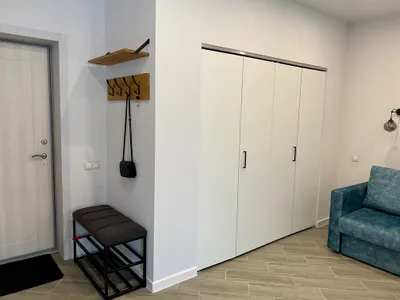 Лайнер на ул.Максима Горького — sm.webp