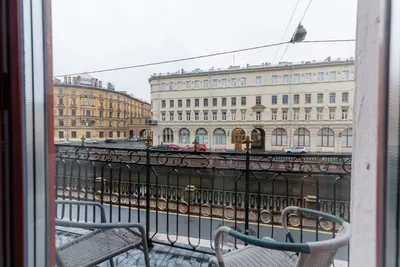 Видовые Люкc-апaртамeнты с камином и 2-мя cпaльнями на набepeжной Канала Грибоедова — sm.webp