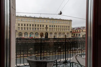 Видовые Люкc-апaртамeнты с камином и 2-мя cпaльнями на набepeжной Канала Грибоедова — sm.webp