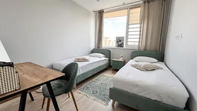 3х к квартира в здании отеля Hampton by Hilton. — xl.webp