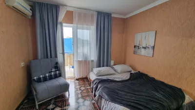 Студия для троих — sm.webp