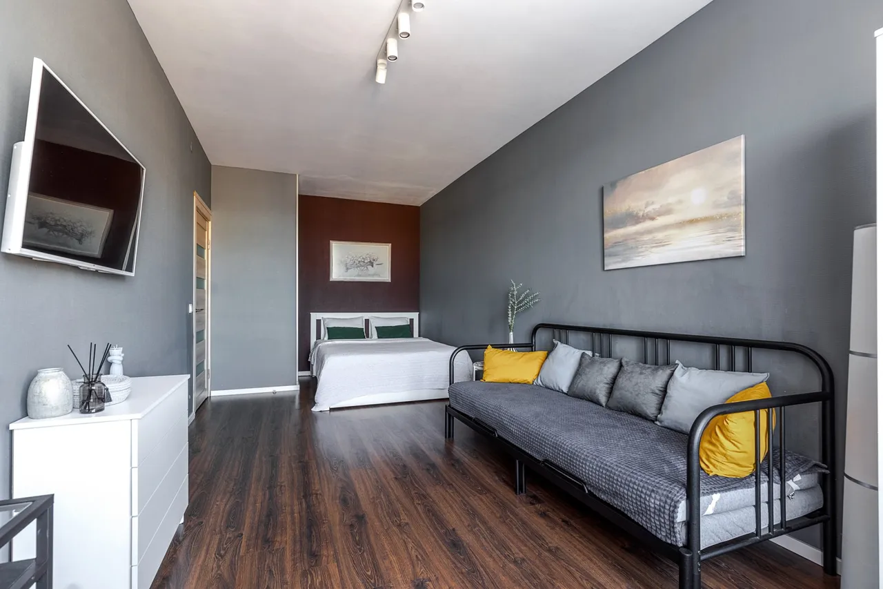 Видовая квартира с балконом у метро — xl.webp