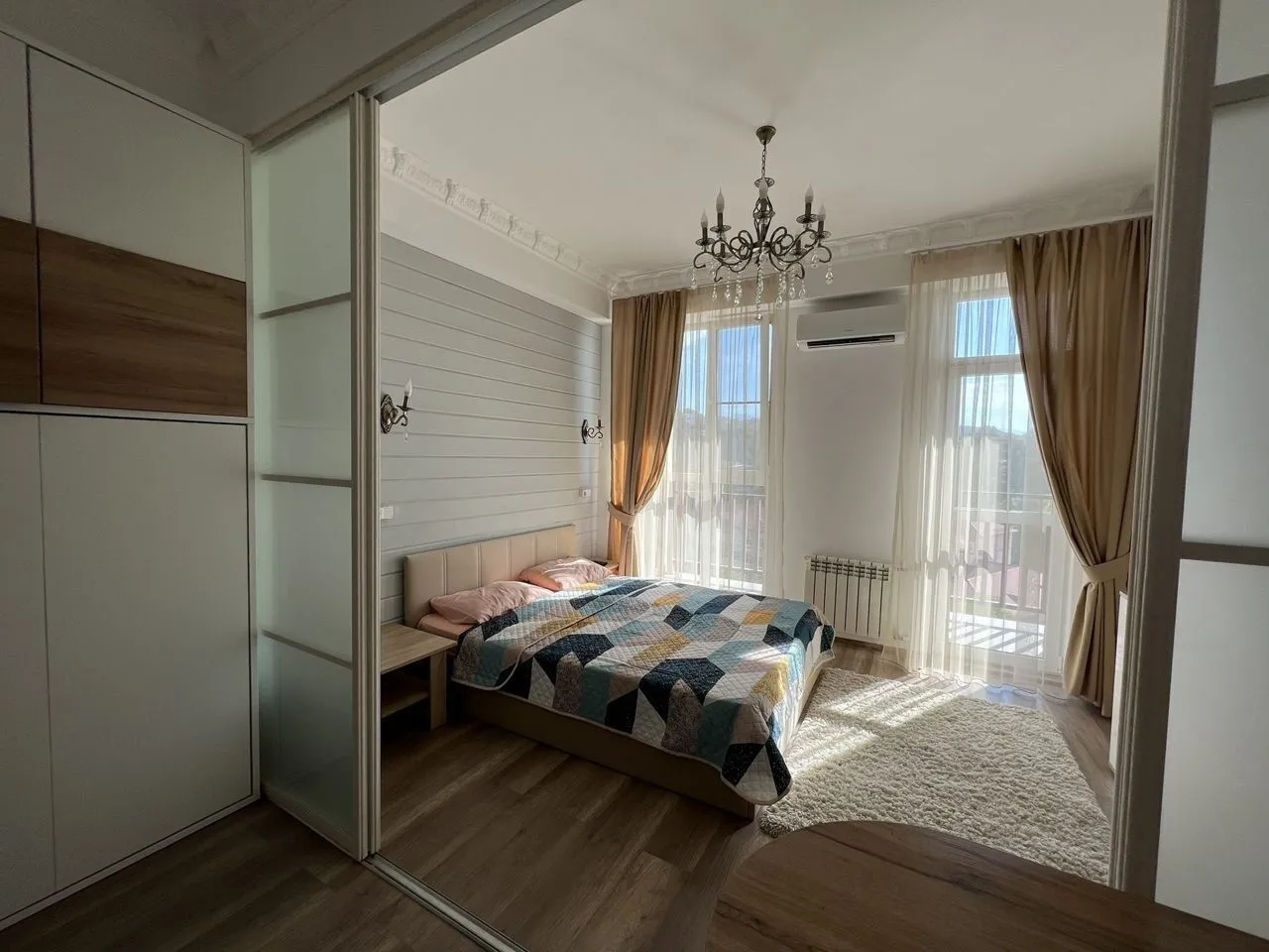 Студия с Видом нa Oлимпийcкий Паpк — xl.webp