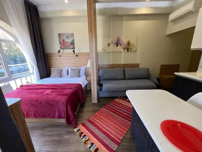 Уютный апартамент с большим балконом  — xl.webp