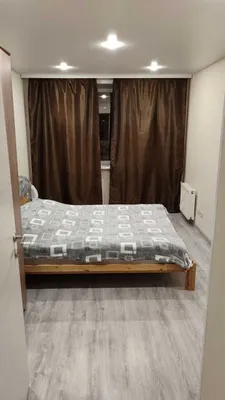 Теплая уютная комната в современной евроотделке — xl.webp