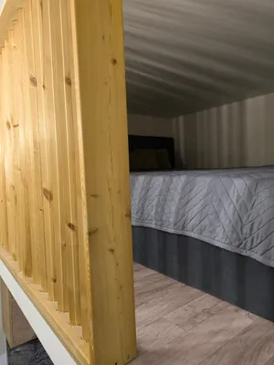 Светлая двухуровневая студия недалеко от метро "Бульвар Рокоссовского" — sm.webp