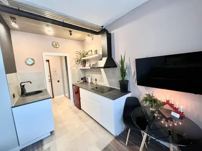Стильная студия Star Apartments у аэропорта — sm.webp