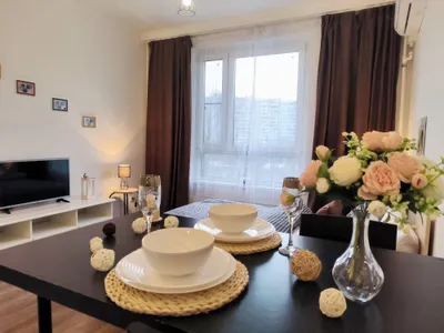 Уютная студия Lora Home на Варшавском шоссе — xl.webp